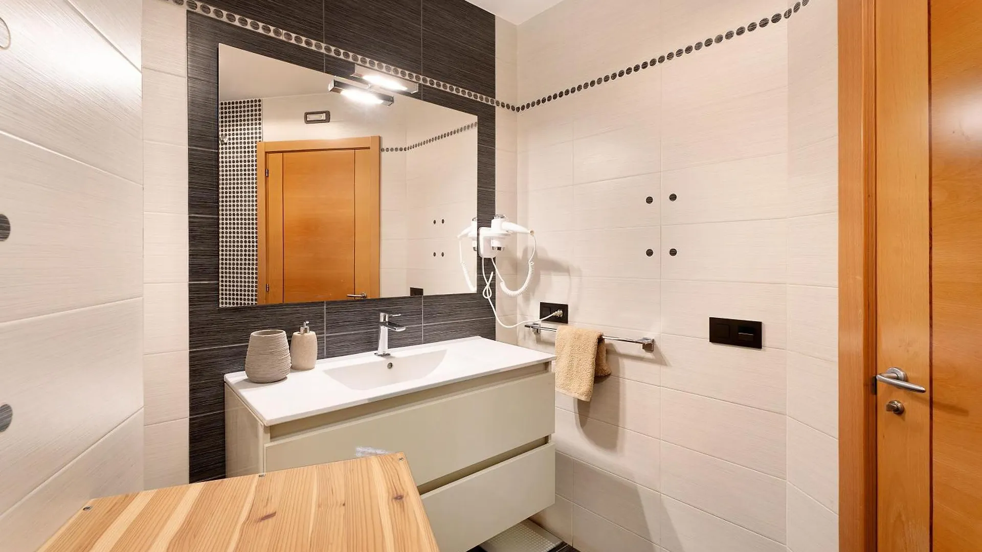 Villa Rossella By Paramount Holidays Costa Adeje  Costa Adeje (Tenerife)