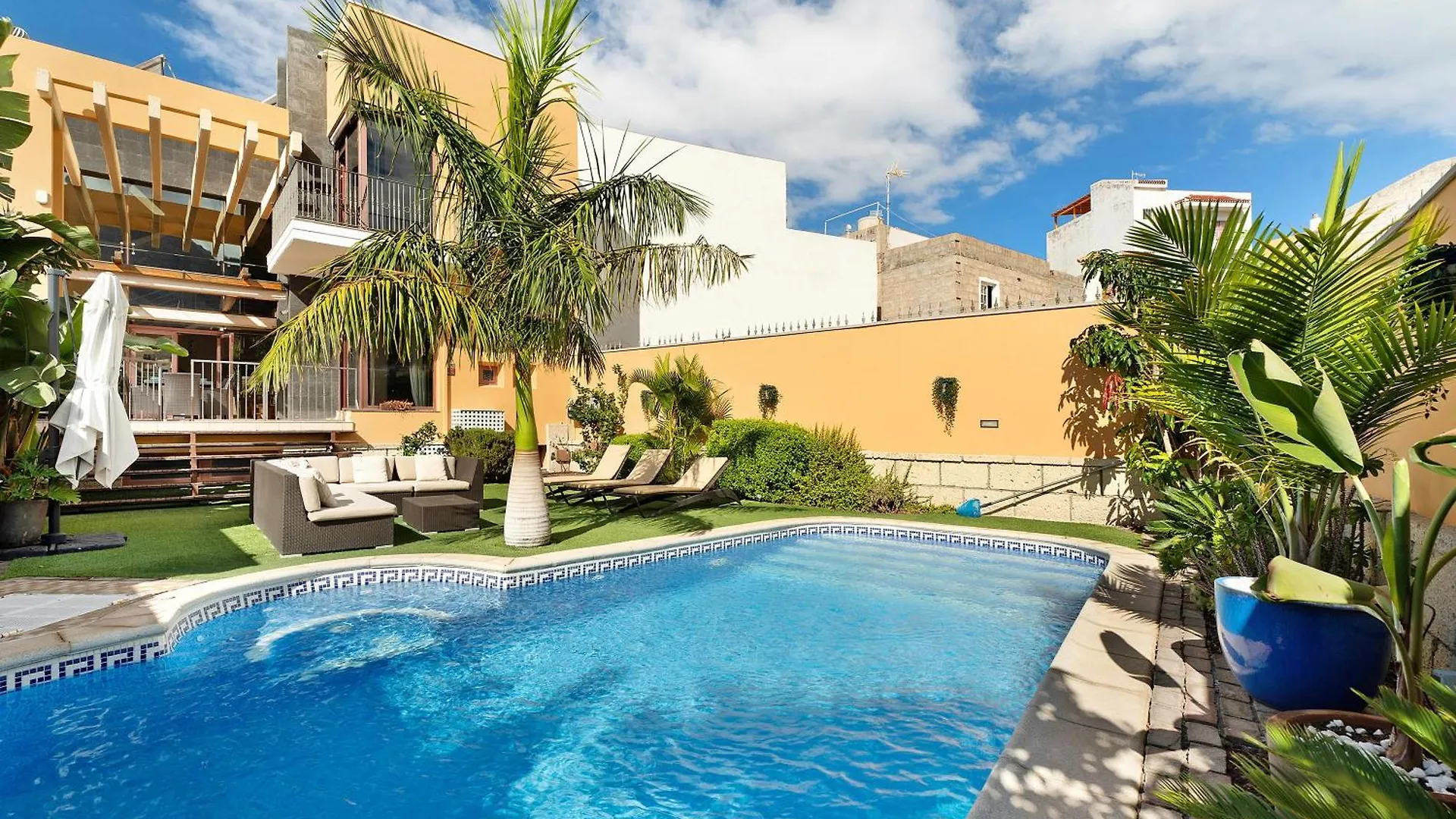 Villa Rossella By Paramount Holidays Costa Adeje